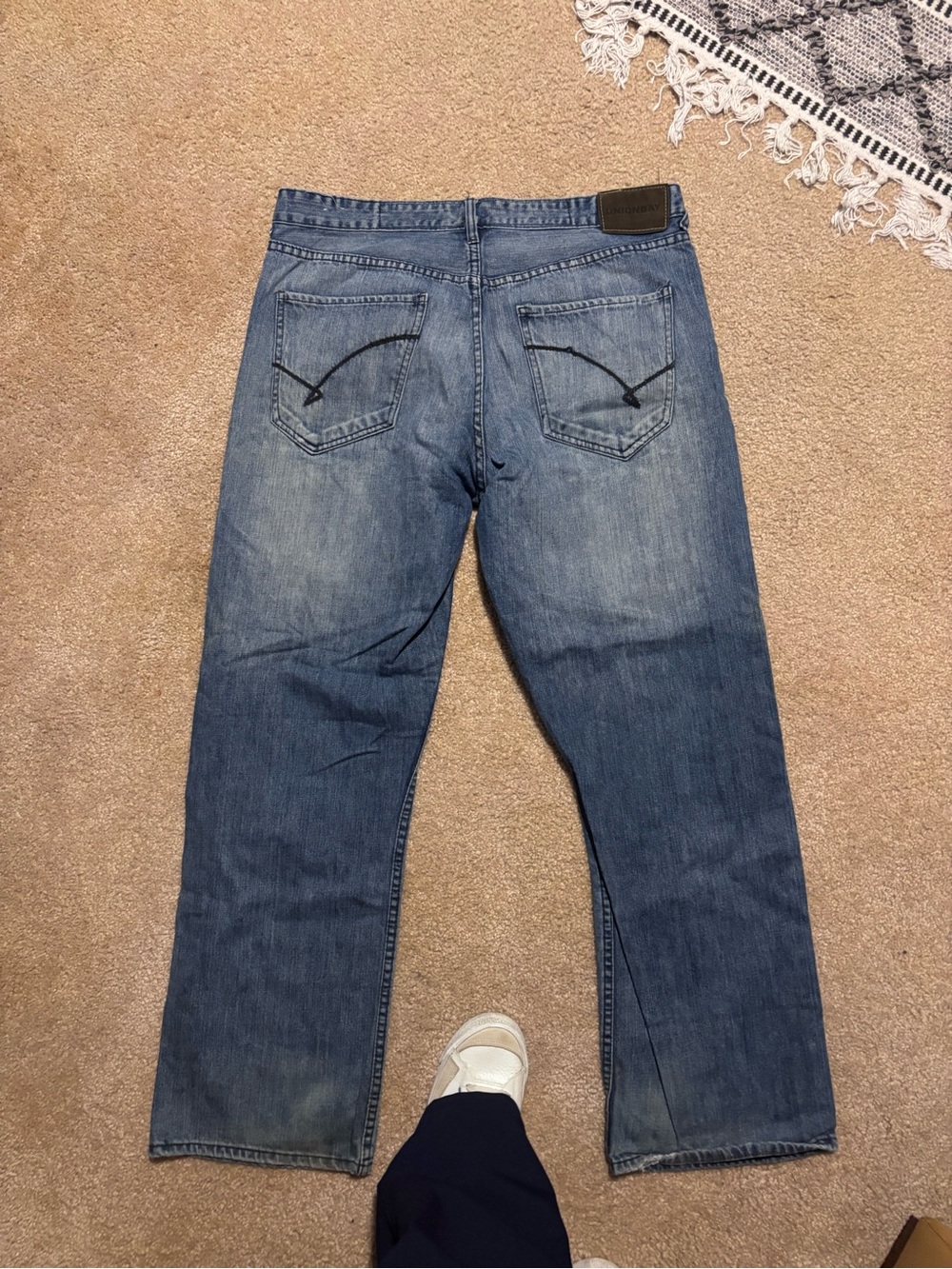 UNIONBAY Men's Medium Blue Relaxed Straight Jeans